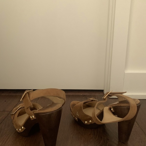 Jimmy Choo heeled sued sandals. - Picture 4 of 9